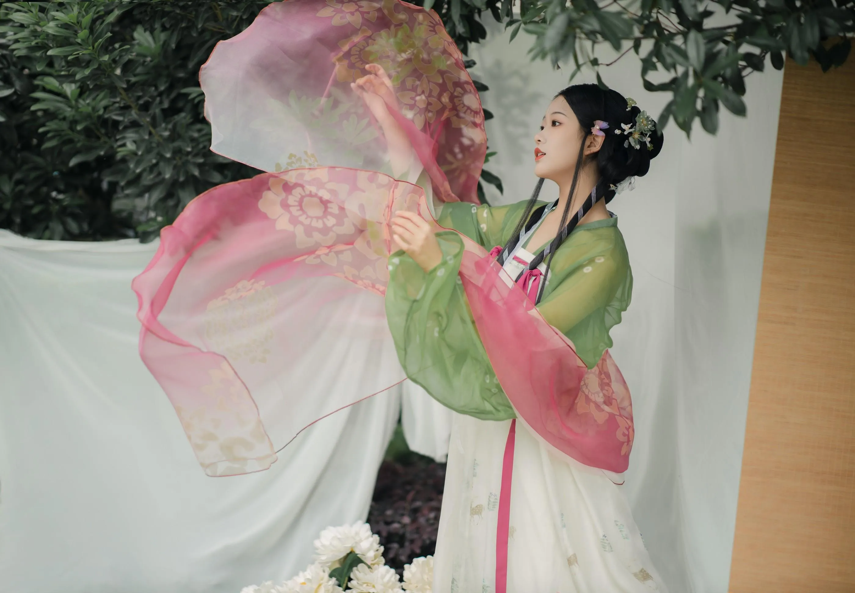 [YITUYU艺图语]2022.09.14 蔷薇 若韵 [23P]插图1